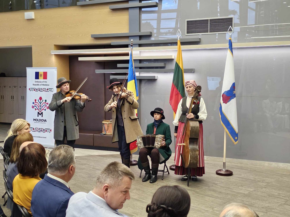 Kretingoje atidarytas Moldovos Respublikos Garbės konsulatas Kretingoje atidarytas Moldovos Respublikos Garbės konsulatas