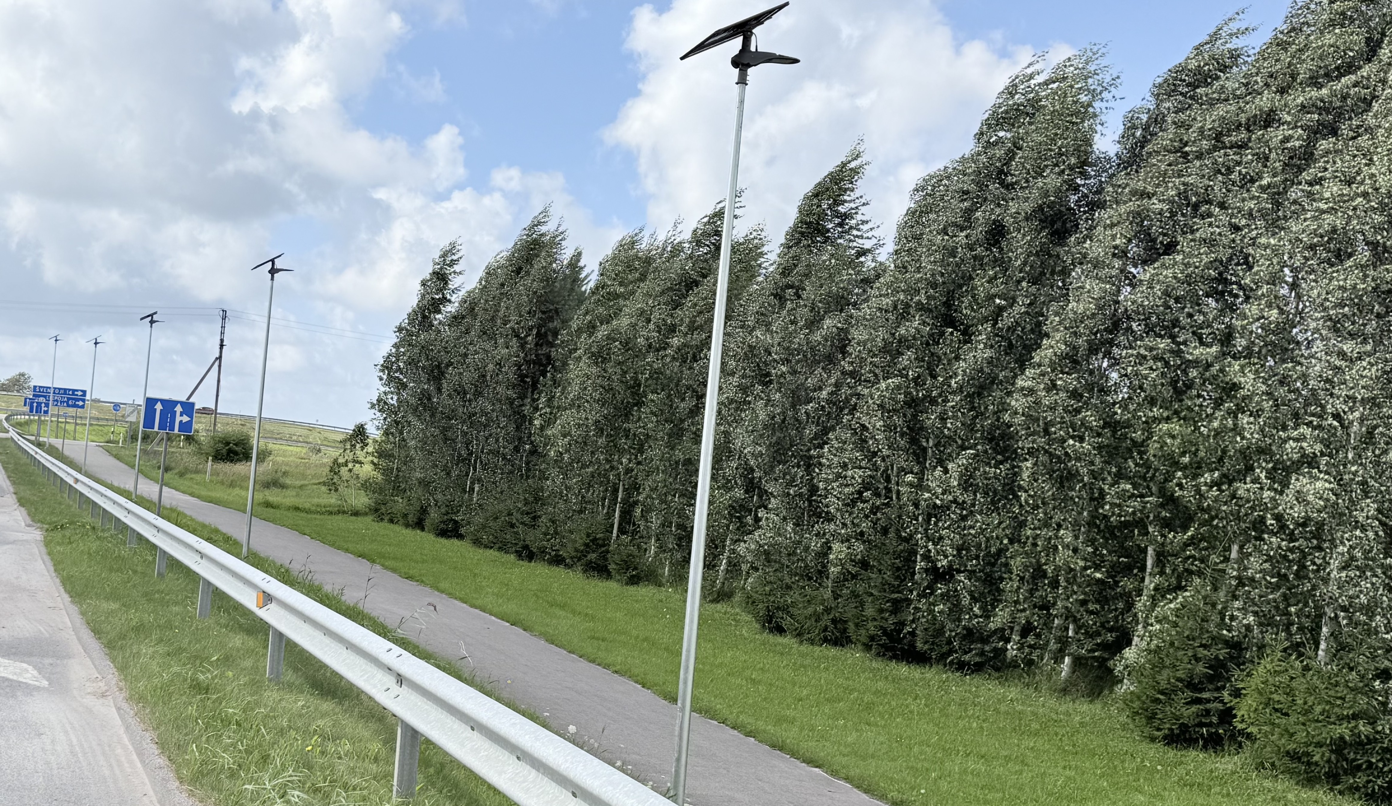 Apšviestas Vydmantų pėsčiųjų ir dviračių takas Apšviestas Vydmantų pėsčiųjų ir dviračių takas