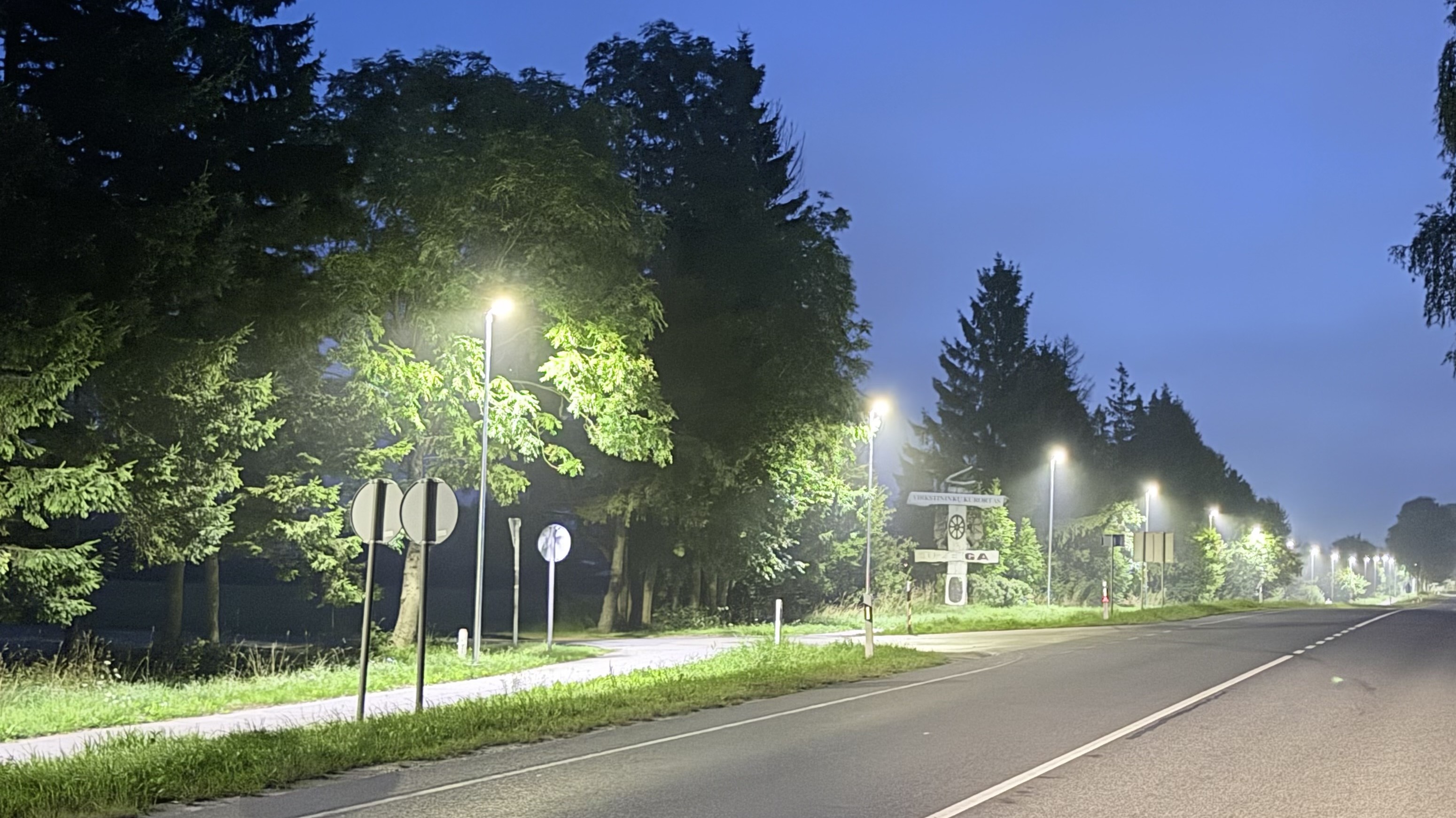 Apšviestas Vydmantų pėsčiųjų ir dviračių takas Apšviestas Vydmantų pėsčiųjų ir dviračių takas