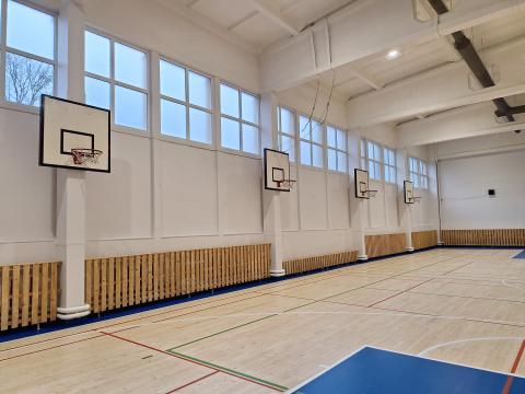 Atnaujinta dar viena sporto salė