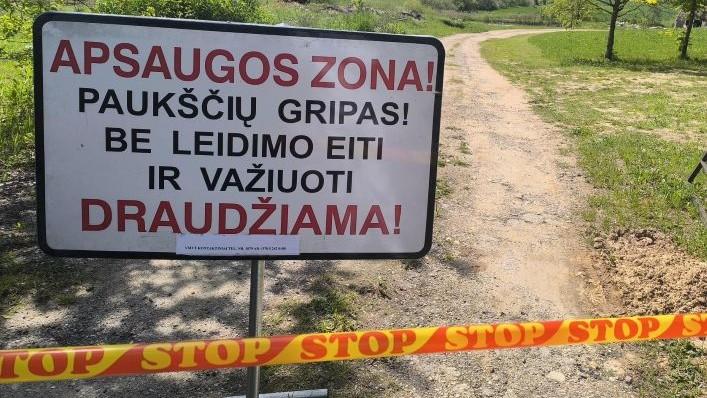 Dėl paukščio gripo Kretingos rajono Kartenos seniūnijoje paskelbta ekstremali situacija Dėl paukščio gripo Kretingos rajono Kartenos seniūnijoje paskelbta ekstremali situacija
