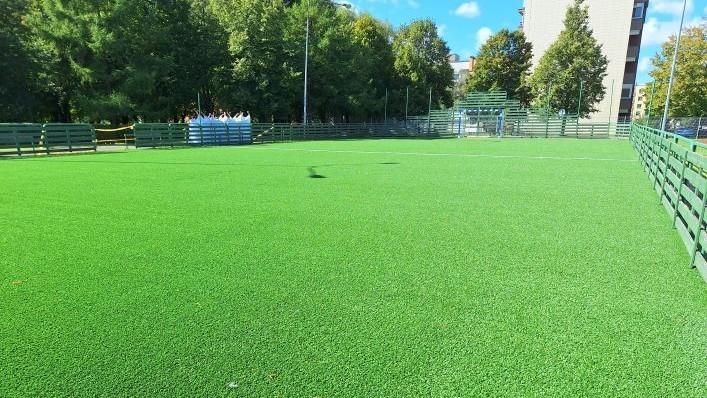 Atnaujintos trijų sporto aikštelių dangos