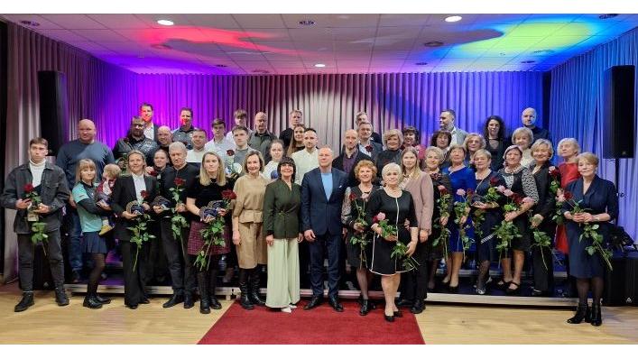 Iškilmingos vakaro metu pagerbti geriausi 2025 metų Kretingos rajono sportininkai ir jų treneriai