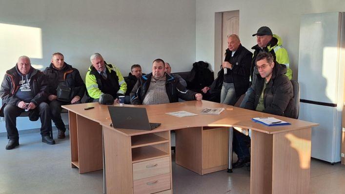 Autobusų vairuotojai supažindinti su iššūkiais, su kuriais susiduria neįgalieji Autobusų vairuotojai supažindinti su iššūkiais, su kuriais susiduria neįgalieji