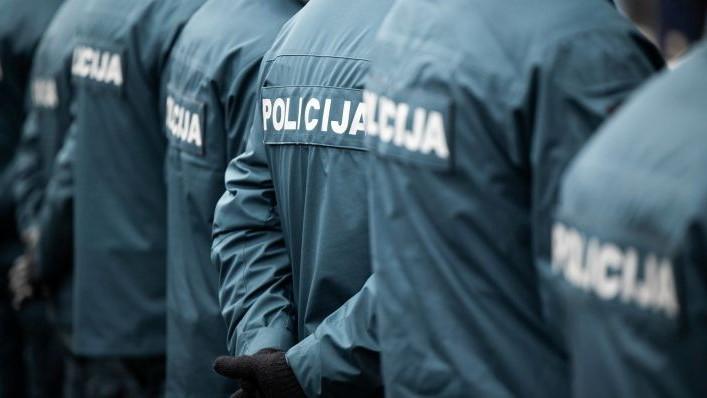 Kretingos rajono savivaldybės iniciatyva – sėkminga: rajone pradėjo dirbti 5 nauji policijos pareigūnai 