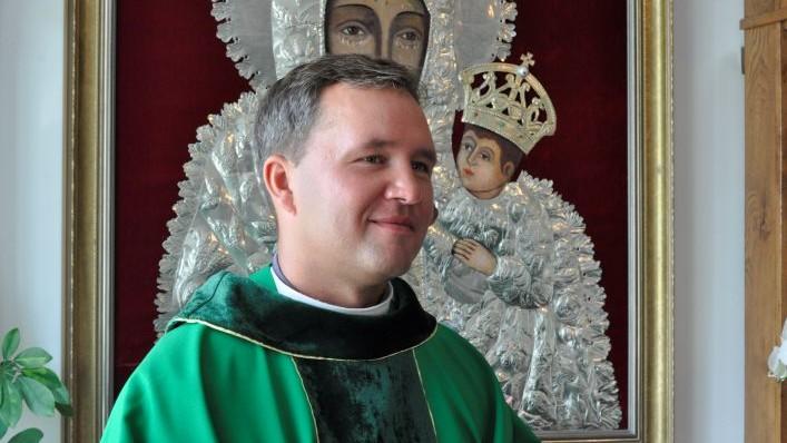 Klebonui Karoliui Petravičiui – Garbės piliečio vardas