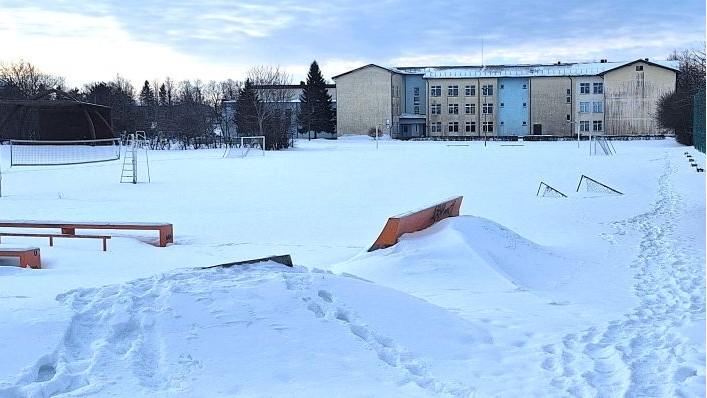  Bus rekonstruojamas Vydmantų gimnazijos stadionas